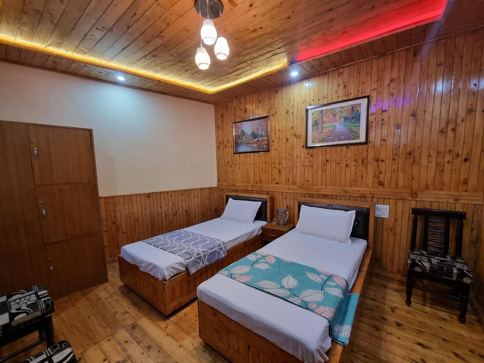 Forest Vibes Kalatop-Rooms And Restaurant دالهوزي المظهر الخارجي الصورة